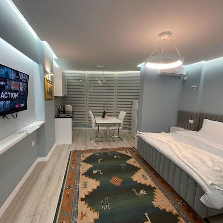 Comfort Apartment In City Center Tirana Exterior photo